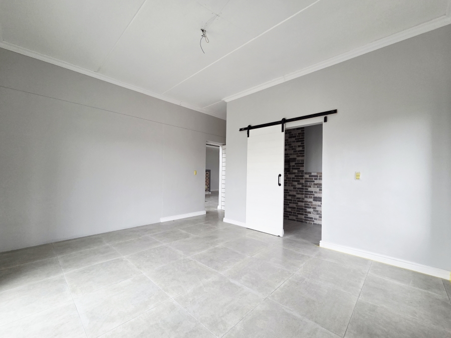 4 Bedroom Property for Sale in Haasendal Western Cape
